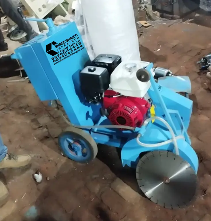 Concrete Cutting Machine with Blade